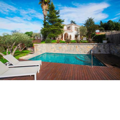 Montjuic Boutique Bed & Breakfast Girona