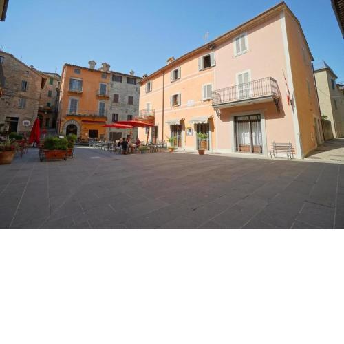 Montone Apartment