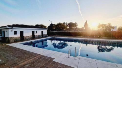 Moraga - Adults Only