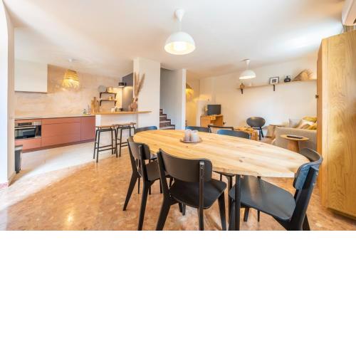 Morderne woning in visserswijk El Palo nabij het strand!