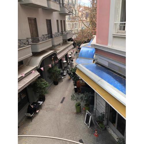 Mosaikon Guesthouse at Vasilikis Str