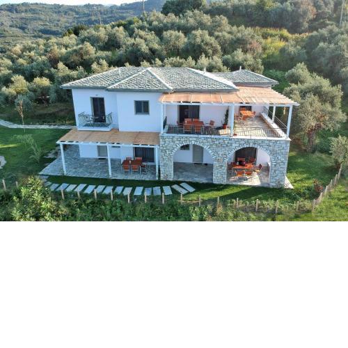 Moses Villa