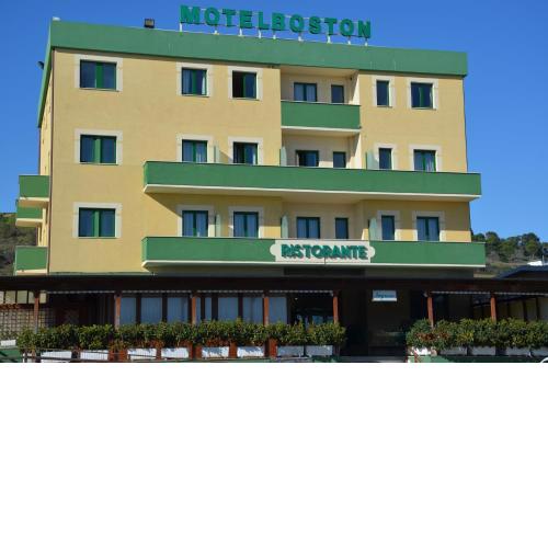 Motel Boston