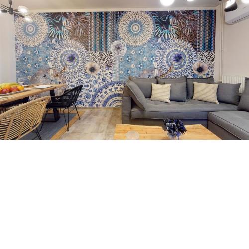 Motley Luxury Apartment by Estia