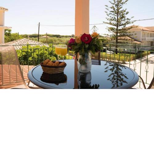 MOURIA HOUSE 2
