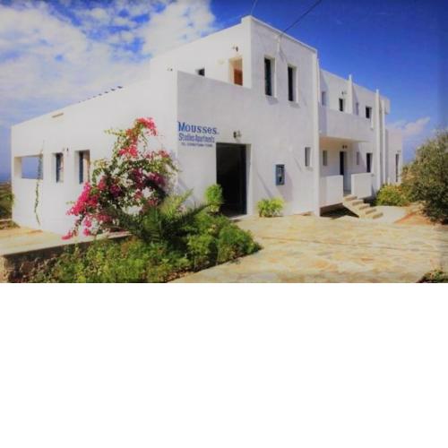 Mousses Studios & Apartments