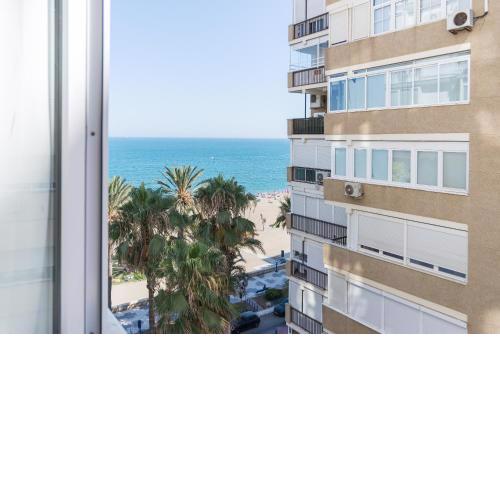 MP3-Bright Beachfront 1-Bedroom Apt Walk To Old Town