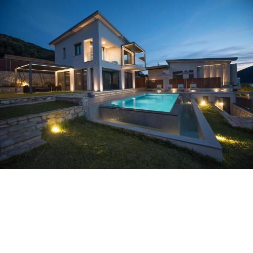 Mrs Grey Luxury Villa