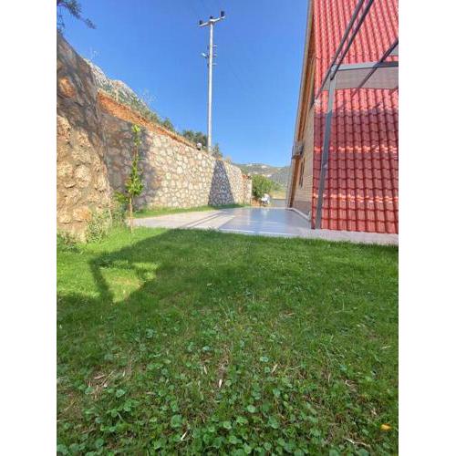 Muhafazakar Balayi Villasi Kalkan Merkez 3 km
