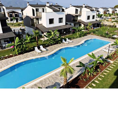Muhteşem triplex eşyalı villa