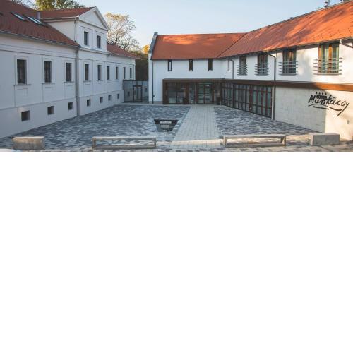Munkácsy Hotel