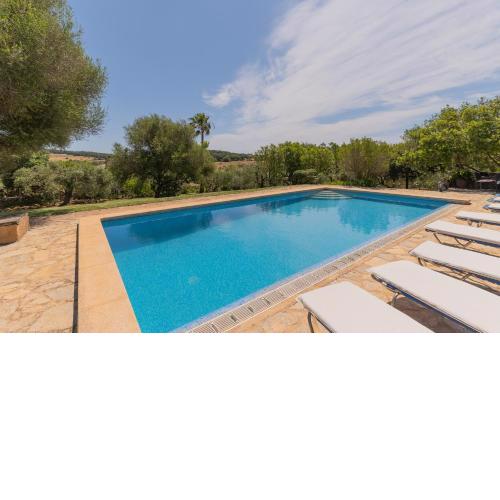 Murtera- Traditional country manor house for 10 people 5 bedrooms and 4 bathrooms near Sant Llorenç