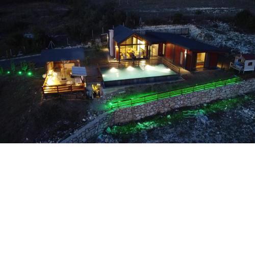 Müstakil Havuzlu Villa