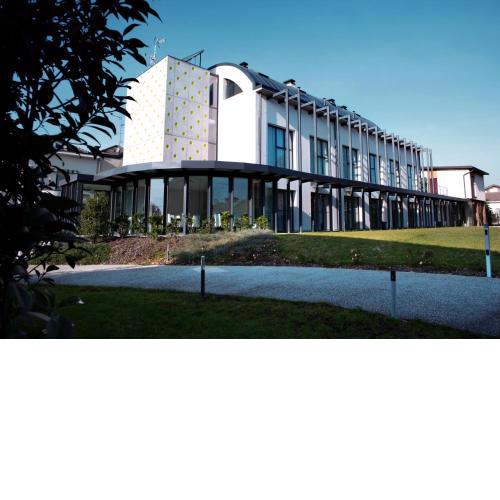 Mxp Rooms Guest House