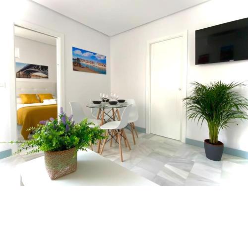 My home in Triana, luminoso y acogedor apartamento