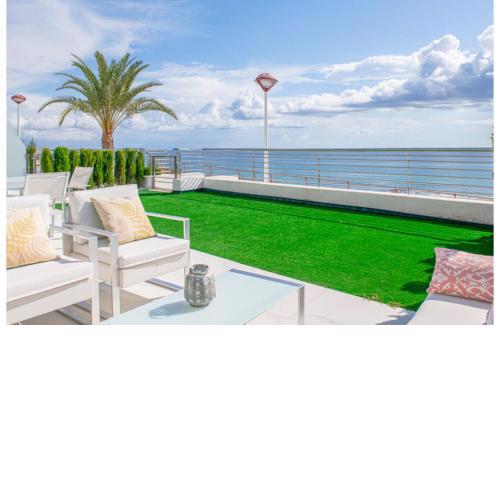 MyFlats Luxury Infinity View Terrace