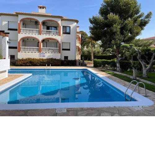 Myhost Mont-Roig Bahía