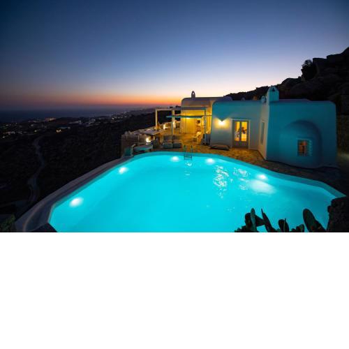 Mykonos Teatro Suites and Villa
