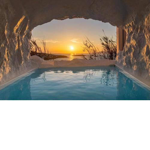 Mykonos Town Black Villa- Cave Heated Pool