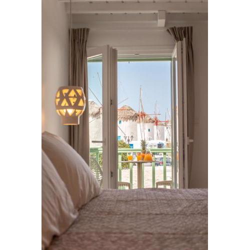 Mylos Suites