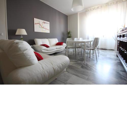 MyRoom In Town