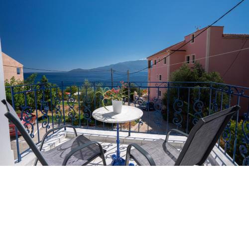 Myrto Apartments
