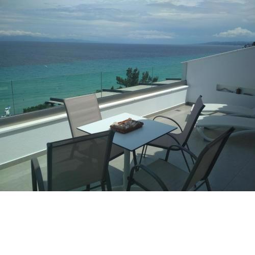 Myrto 's sea view