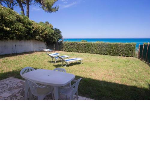 N129 - Numana, trilocale con giardino a 200mt dalla spiaggia