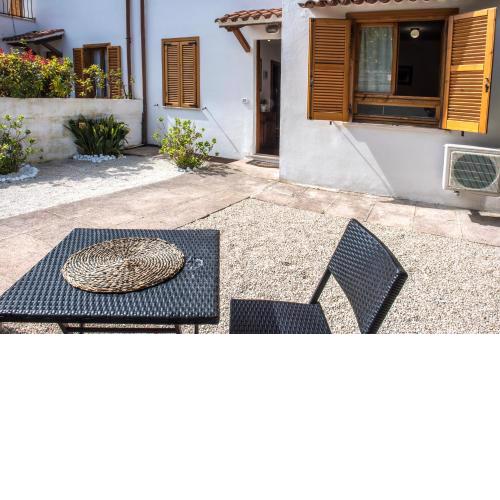N175 - Numana, bilocale con portico