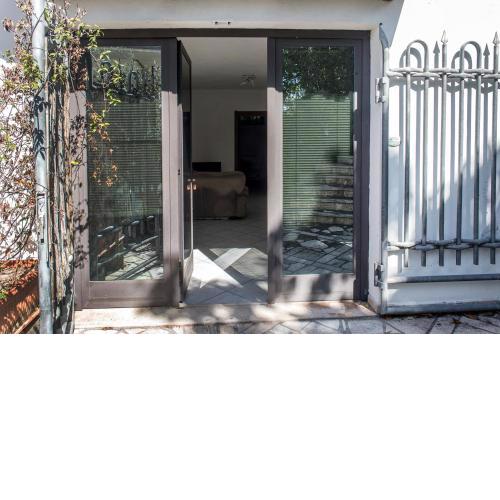 N202 - Numana, ampio bilocale con portico
