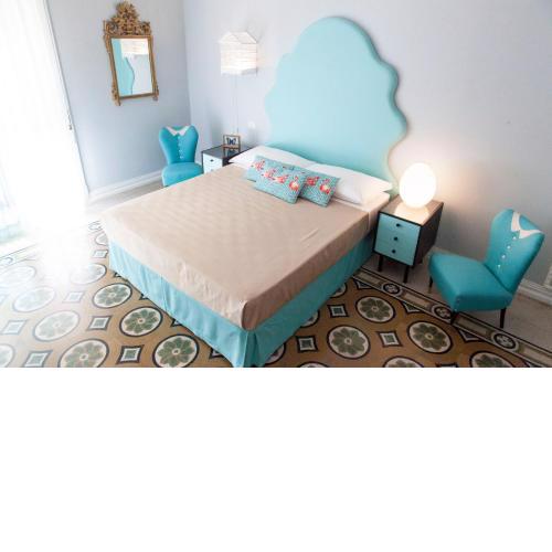 Naftalina Rooms