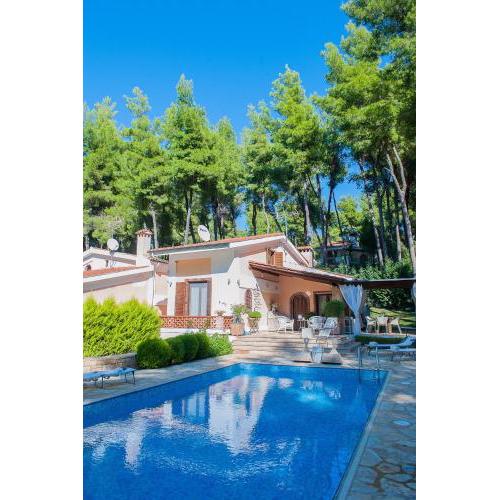 Naftilos Villa Sani
