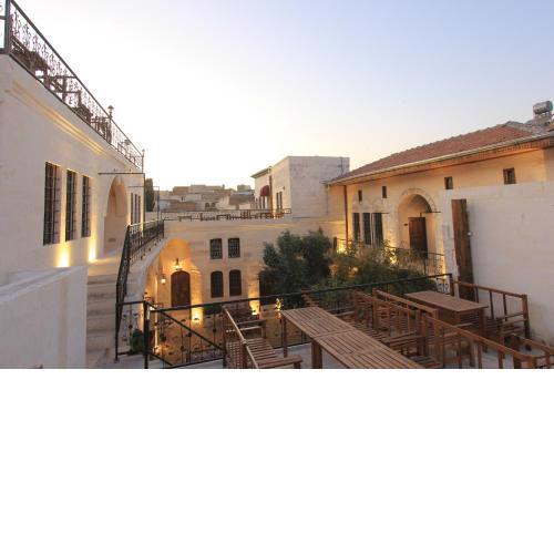 nahrin hotel&art
