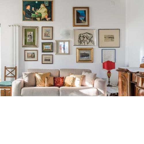 Naples Center Apartment