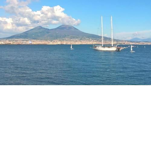 Napoli Storia e Mare