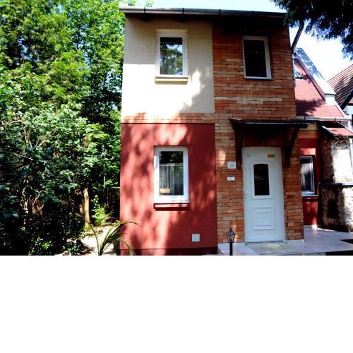 NAPSUGÁR ÜDÜLŐHÁZ 2/A.-2/B.