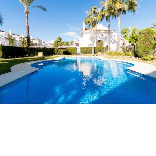Naranjos Puerto Banus Apartment by GHR Rentals