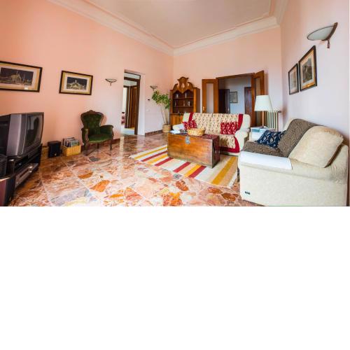 Narni Charm