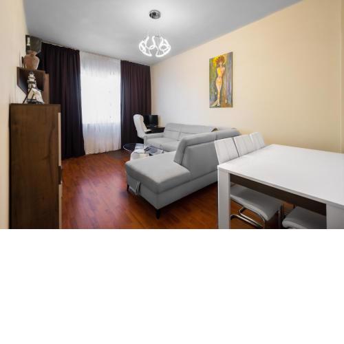 National Palace of Culture View - Spacious 1-BD Flat