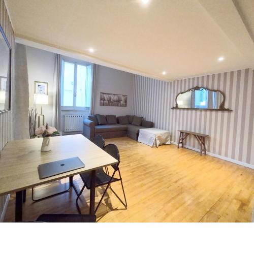 Navona Gold Apartment
