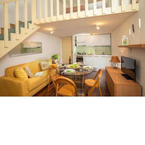 Navona White Apartment