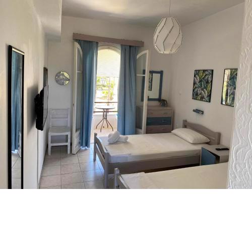 Navy apartment with mountain view &private parking