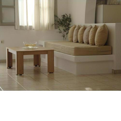'Naxian family apartment'