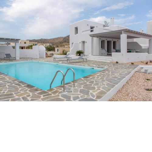 Naxos beachfront private villa with pool