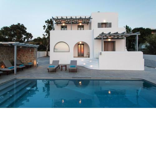 Naxos Infinity Villa and Suites