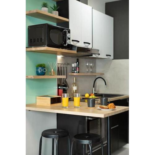 NB Studio, steps away from the beach and the city