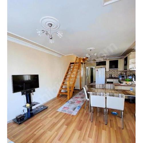 Near the sea, penthouse apartment,for large groups