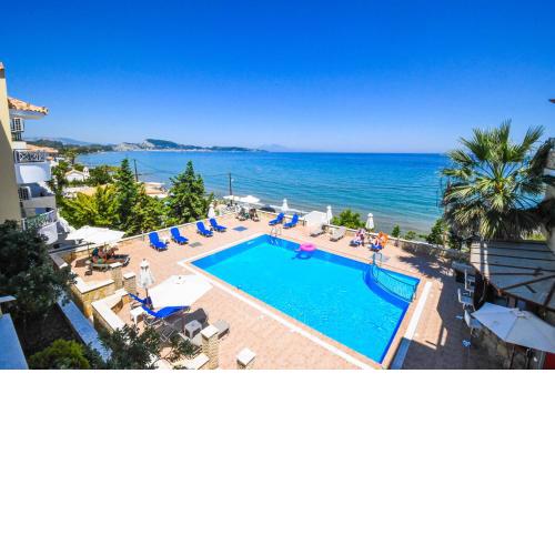 Nefeli Beach - living by the sea