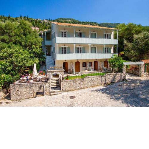 Nefeli Hotel