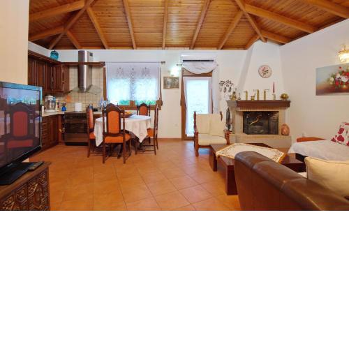 NEFELI VILLA